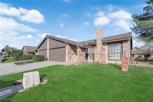 6500 Brushwood Ln, Las Vegas, NV, 89107-1043 | Card Image