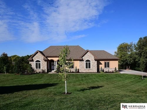 10610 N 180th St, Bennington, NE, 68007-3221 | Card Image