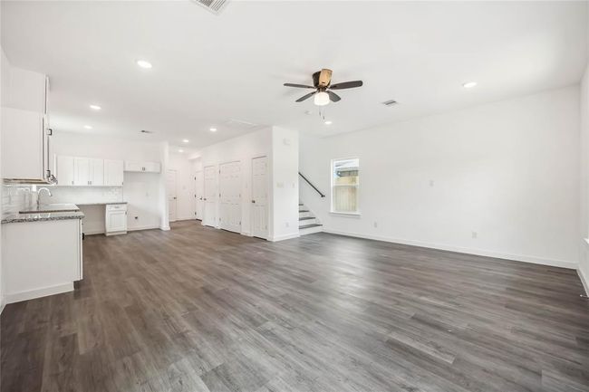 5608 Hollow Pines Dr, House other with 3 bedrooms, 4 bathrooms and 1 parking in Houston TX | Image 5