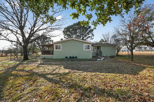 1050 Stadium Dr, Joshua, TX, 76058-5703 | Card Image