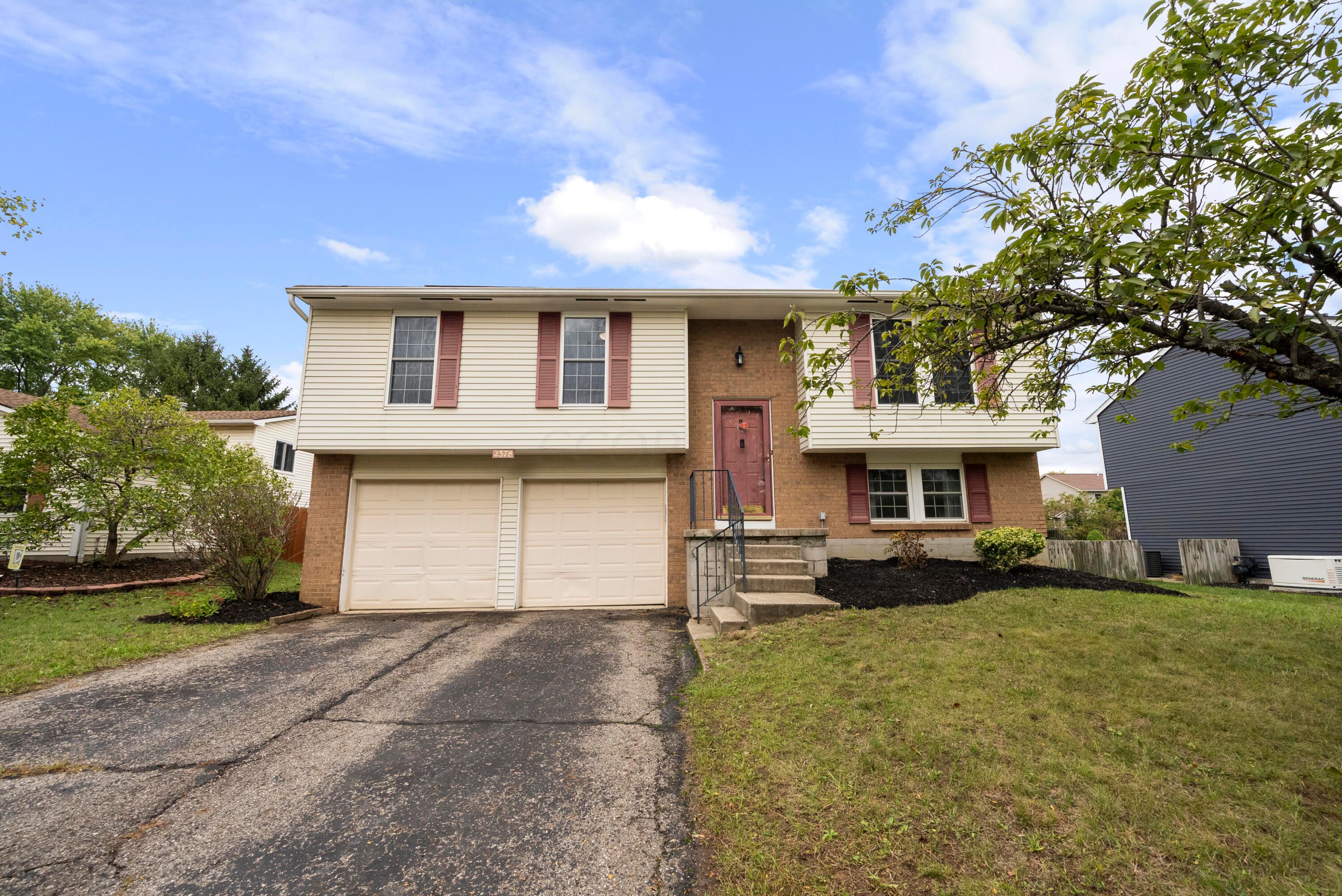 Stargrass Ave, Grove City, OH 43123
