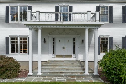 27 Jennifer Ln, Carmel, NY, 10512-6135 | Card Image