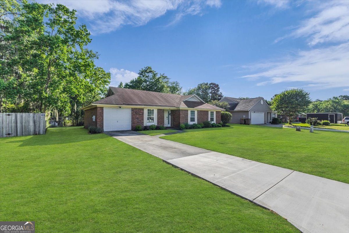 Residential in Richmond Hill 2