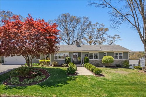 52 Woodhaven Blvd, North Providence, RI, 02911-1148 | Card Image