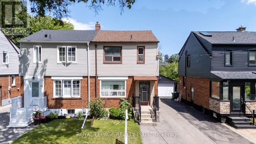 33 Dayton Avenue, Toronto (Stonegate-Queensway), ON, M8Z3L8 | Card Image