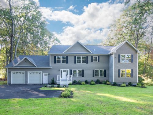 43 Moose Hill Rd, Trumbull, CT, 06611-1429 | Card Image