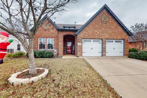 565 Sterling Drive, Benbrook, TX, 76126 | Card Image