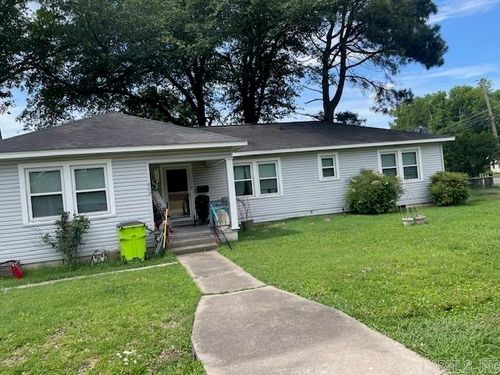 602 Circle Ln, Stuttgart, AR, 72160-5825 | Card Image