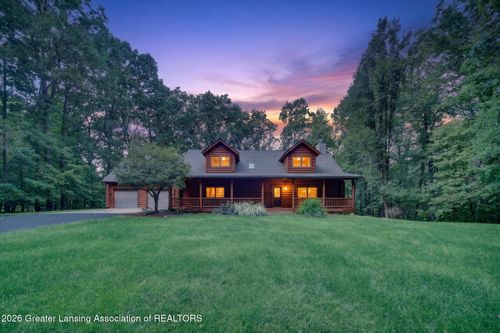 10117 Hawthorne Ln, Byron, MI, 48418-9765 | Card Image