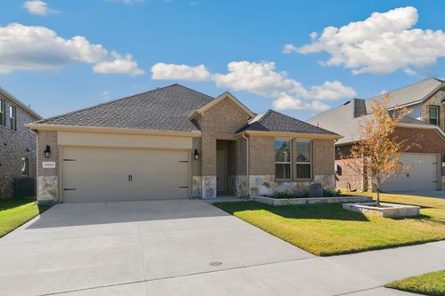 10604 Thunderwood Dr, Aubrey, TX, 76227-1166 | Card Image