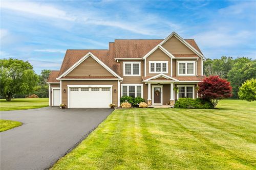 2410 Andrews Rd, Canandaigua, NY, 14424-8780 | Card Image