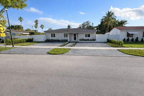 6416 Sw 15th St, West Miami, FL, 33144-5632 | Card Image