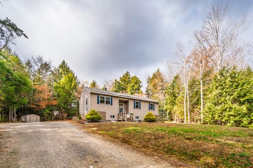 221 Campground Rd, Wilmot, NH, 03287-4643 | Card Image