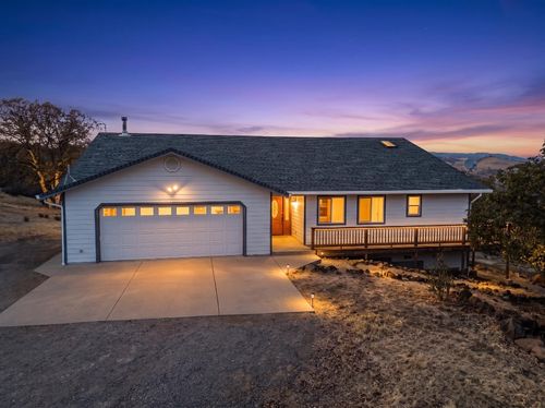 2716 Buffalo St, Hornbrook, CA, 96044-9780 | Card Image