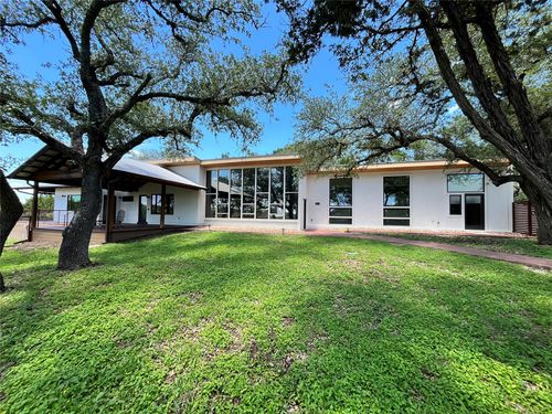 307 Mesa Dr, Wimberley, TX, 78676-5723 | Card Image