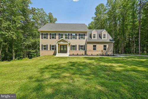 305 Red Meadows Ct, Reisterstown, MD, 21136-6236 | Card Image