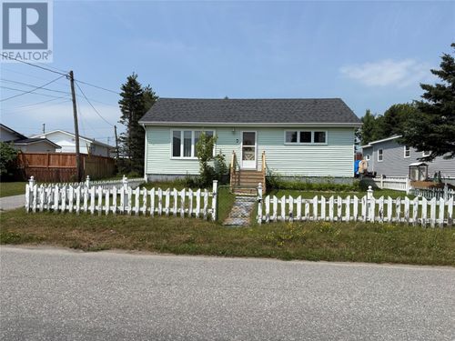 3 Bayview St, Stephenville, NL, A2N1T4 | Card Image