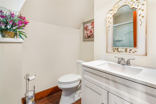 Half bathroom | Image 21