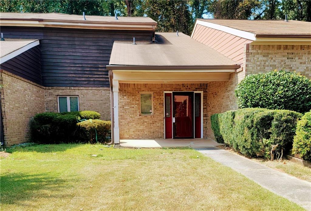 Circlestone Dr, Stone Mountain, GA 30088