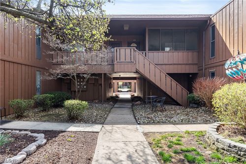 g20-33803 Electric Boulevard, Avon Lake, OH, 44012 | Card Image