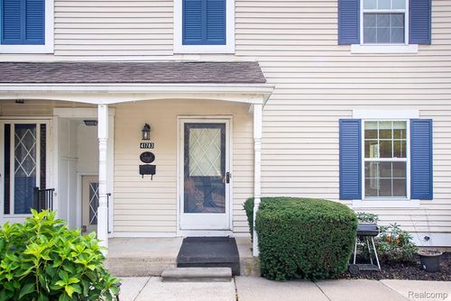 41783 Onaway Dr, Northville, MI, 48167-2411 | Card Image