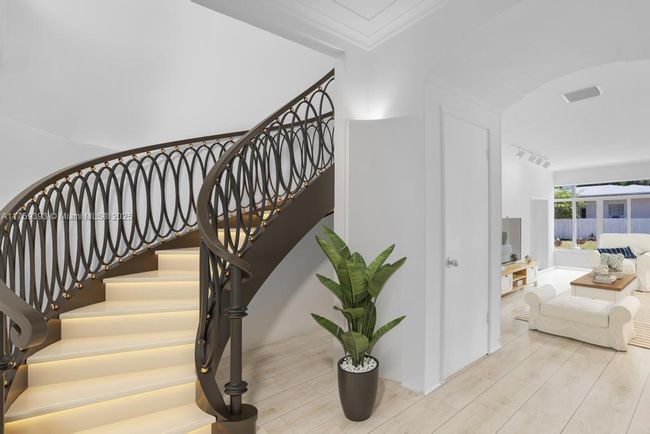 5861 Lagorce Dr, House other with 4 bedrooms, 4 bathrooms and null parking in Miami Beach FL | Image 9