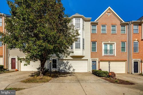 8706 Phipps Farm Way, MANASSAS, VA, 20109-4831 | Card Image