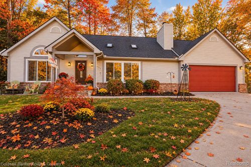 10802 Charring Cross Cir, Whitmore Lake, MI, 48189 | Card Image