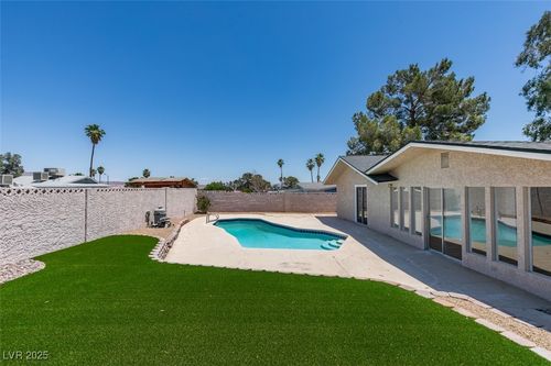 3986 Belleville Ave, Las Vegas, NV, 89121-6108 | Card Image