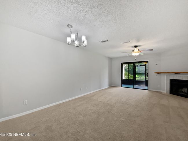 2233 - 7620 Baymeadows Cir W, Condo with 2 bedrooms, 3 bathrooms and null parking in Jacksonville FL | Image 7