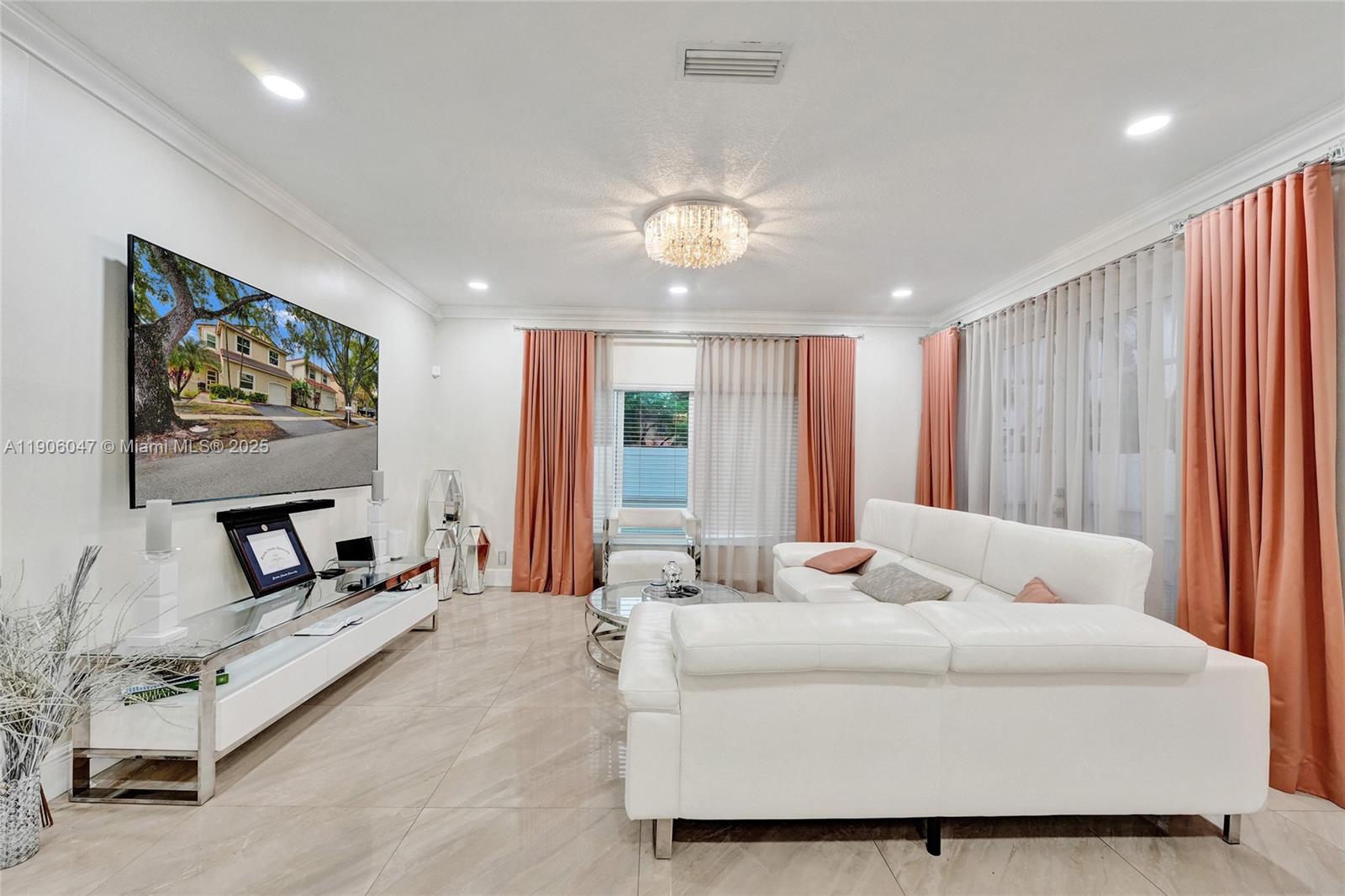 Residential in Pembroke Pines 4
