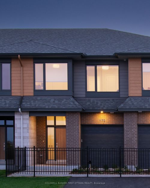 61 Trotman Street, Carleton Place, ON, K7C0J8 | Card Image