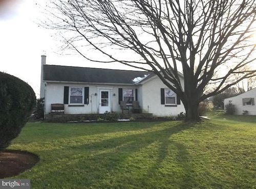 830 Truce Rd, QUARRYVILLE, PA, 17566-9732 | Card Image
