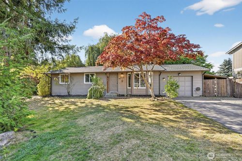 328 101st Ave Se, Lake Stevens, WA, 98258-1935 | Card Image