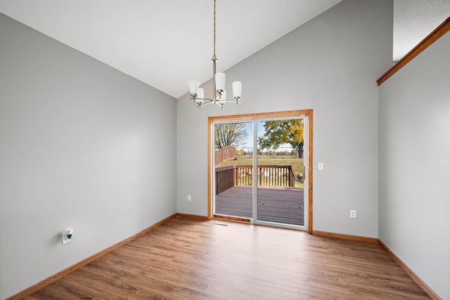 7-web-or-mls-8818-douglas-dr-n.jpg | Image 31