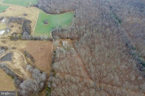 7389 Leeds Manor Rd, MARSHALL, VA, 20115-2256 | Card Image