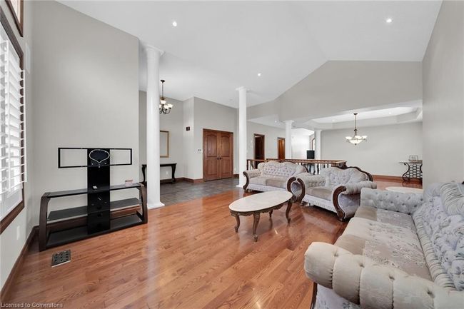 117 Christopher Dr, House other with 4 bedrooms, 5 bathrooms and 6 parking in Hamilton ON | Image 11