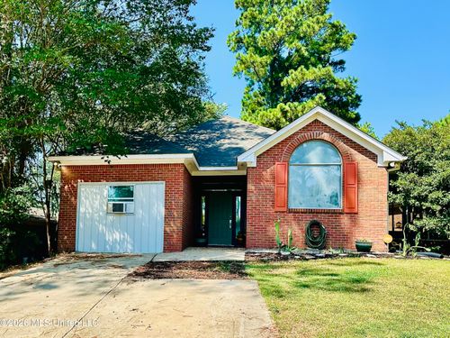 15 Ashland Avenue, Brandon, MS, 39047 | Card Image