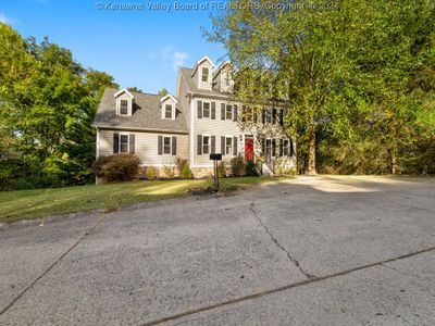 3 Hermitage Way, House other with 5 bedrooms, 4 bathrooms and null parking in Hurricane WV | Image 1