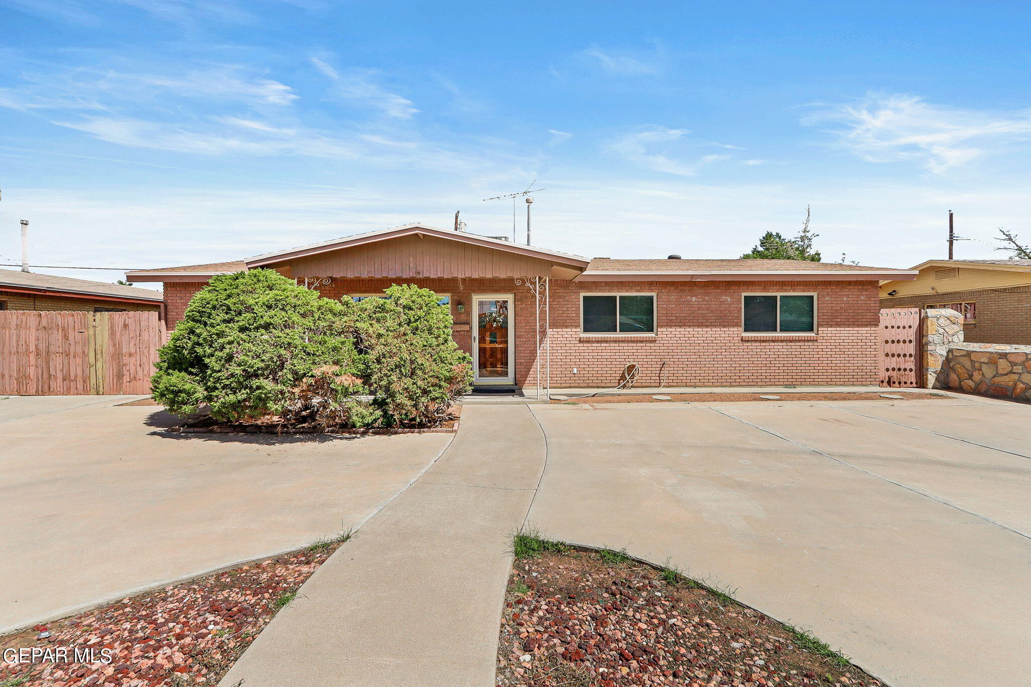 Rutherglen St, El Paso, TX 79925