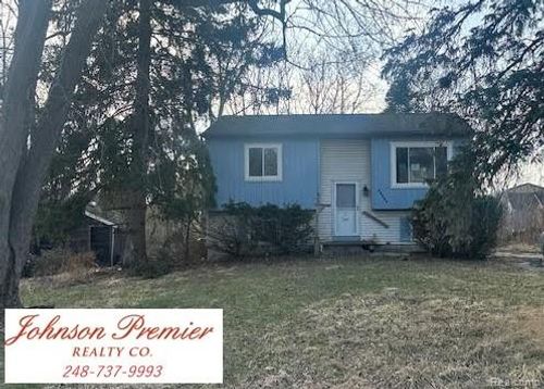 12915 Franklin St, Grand Ledge, MI, 48837-9615 | Card Image