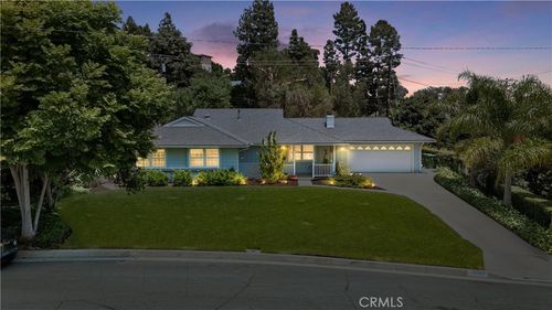9858 Cullman Ave, Whittier, CA, 90603-1515 | Card Image
