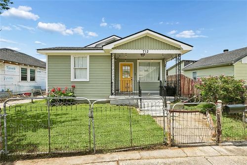 712 Avenue D Avenue, Westwego, LA, 70094 | Card Image