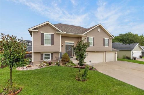 1714 Brooke Ct, Kearney, MO, 64060-7647 | Card Image