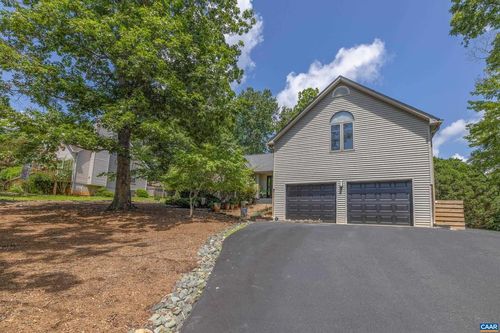 22 Brougham Rd, PALMYRA, VA, 22963-2713 | Card Image