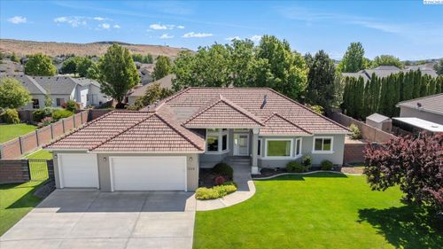1328 Fuji Way, Richland, WA, 99352-5735 | Card Image