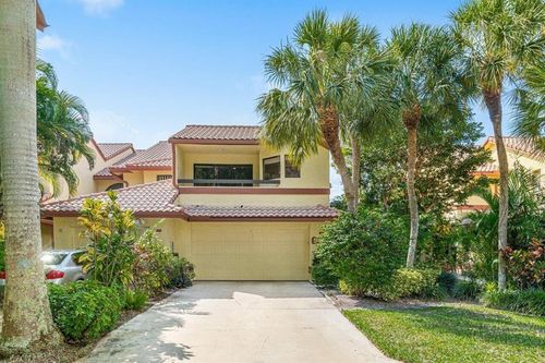 3-5425 10th Fairway Dr, Delray Beach, FL, 33484-7827 | Card Image