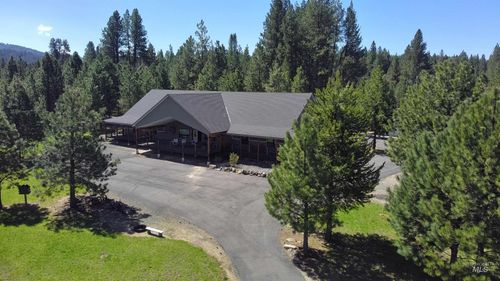 191 Clear Creek Rd, Cascade, ID, 83611-5320 | Card Image