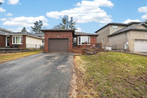 20 Broadfoot Rd, Barrie, ON, L4N5K7 | Card Image