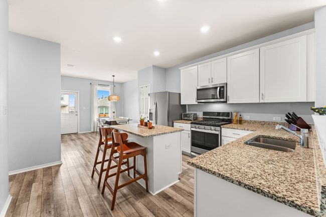 197 Aloe Tree Ln, House other with 3 bedrooms, 2 bathrooms and 4 parking in Buda TX | Image 9